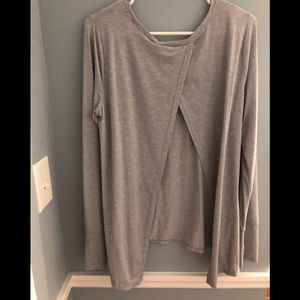 ❌SOLD❌Open back workout top 💪🏼